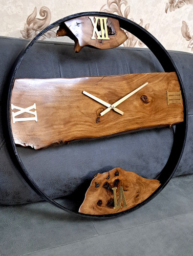 ساعت دیواری روستیک با چوب طبیعی فوق العاده زیبا و خاص