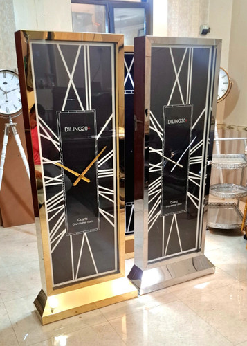 ساعت ایستاده فوقالعاده زیبا مد روز در دو رنگ سیلور و طلایی