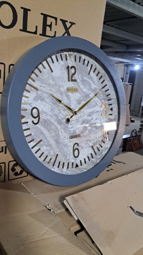 ساعت دیواری چوبی جدید قطر ۵۰ بسیار زیبا با دو سال گارانتی